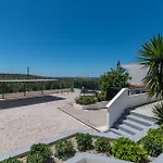 Villa Alina With Heated Pool