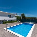 Alina With Heated Pool *