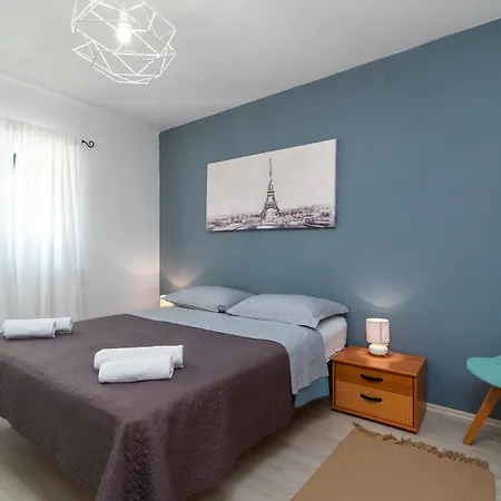 Alina With Heated Pool Βίλα Rogoznica (Sibenik-Knin)