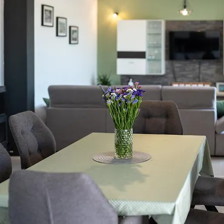 Alina With Heated Pool *