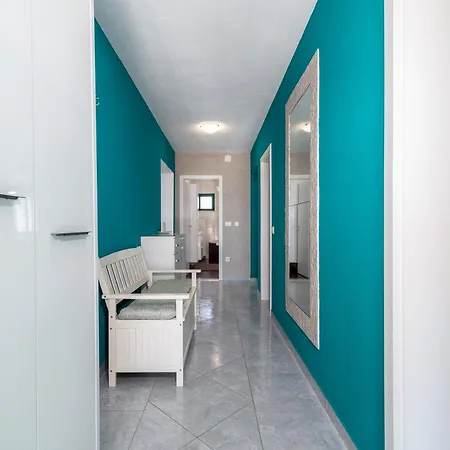 Alina וילה רוגוזניצה