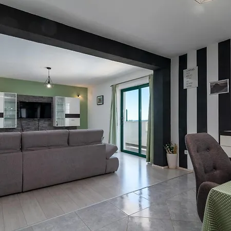 Villa Alina With Heated Pool *