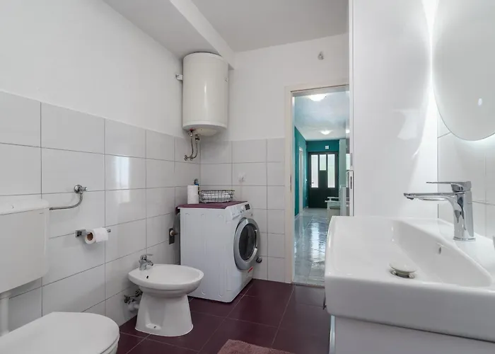 Alina With Heated Pool *