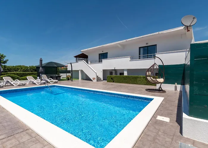 Villa Alina With Heated Pool Rogoznica (Sibenik-Knin)