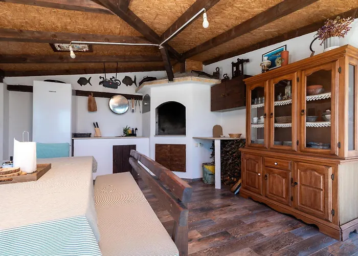 Villa Alina With Heated Pool