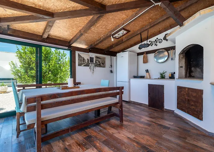 Villa Alina With Heated Pool